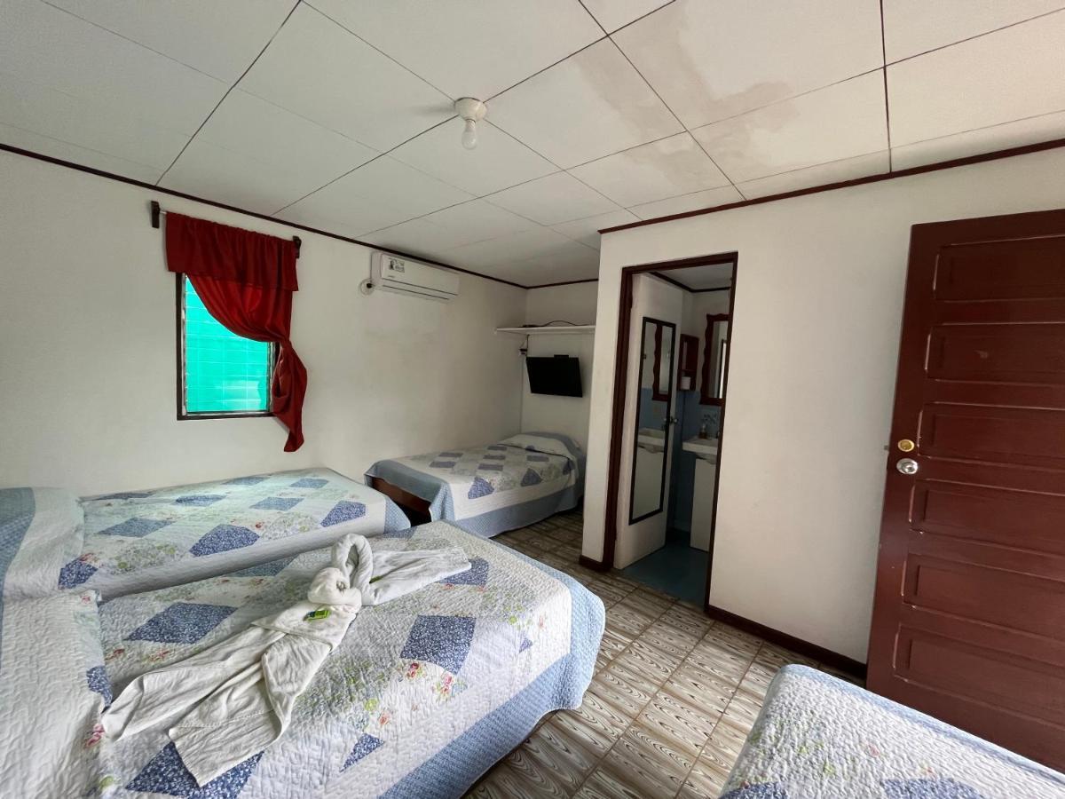 Hotel La Perla del Sur Sierpe Esterno foto